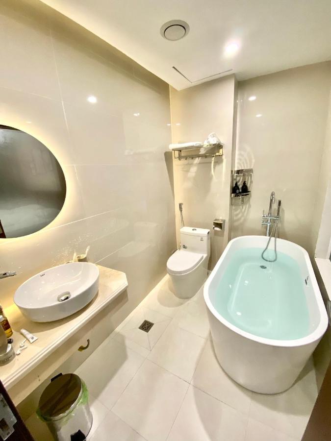 Moonlight Hotel Ha Long Exterior foto